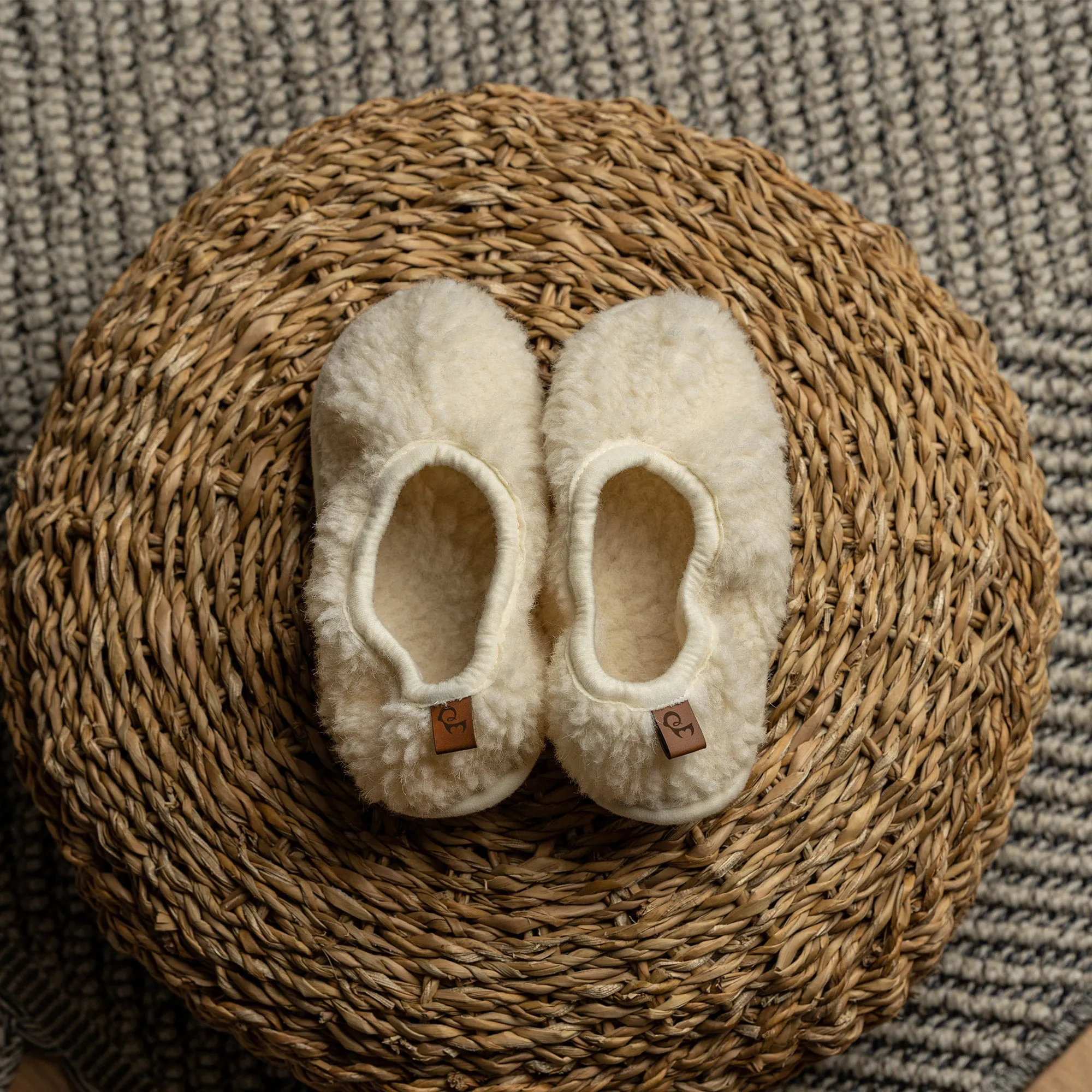 MENIQUE Fleece Ballerina Slippers Natural